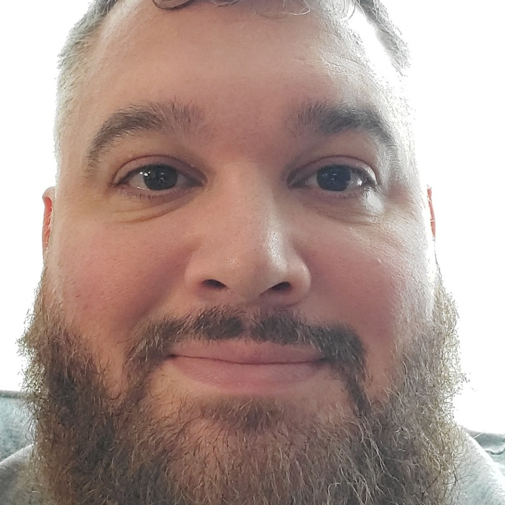 Meet your Posher, Luis